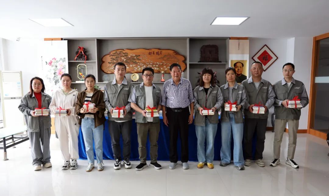 建書香雙鳥，做學習達人 —— 雙鳥機械開展“世界讀書日”贈書活動